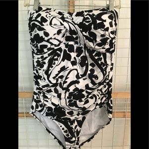 Ann Cole, Size 12, Black/White Swimsuit